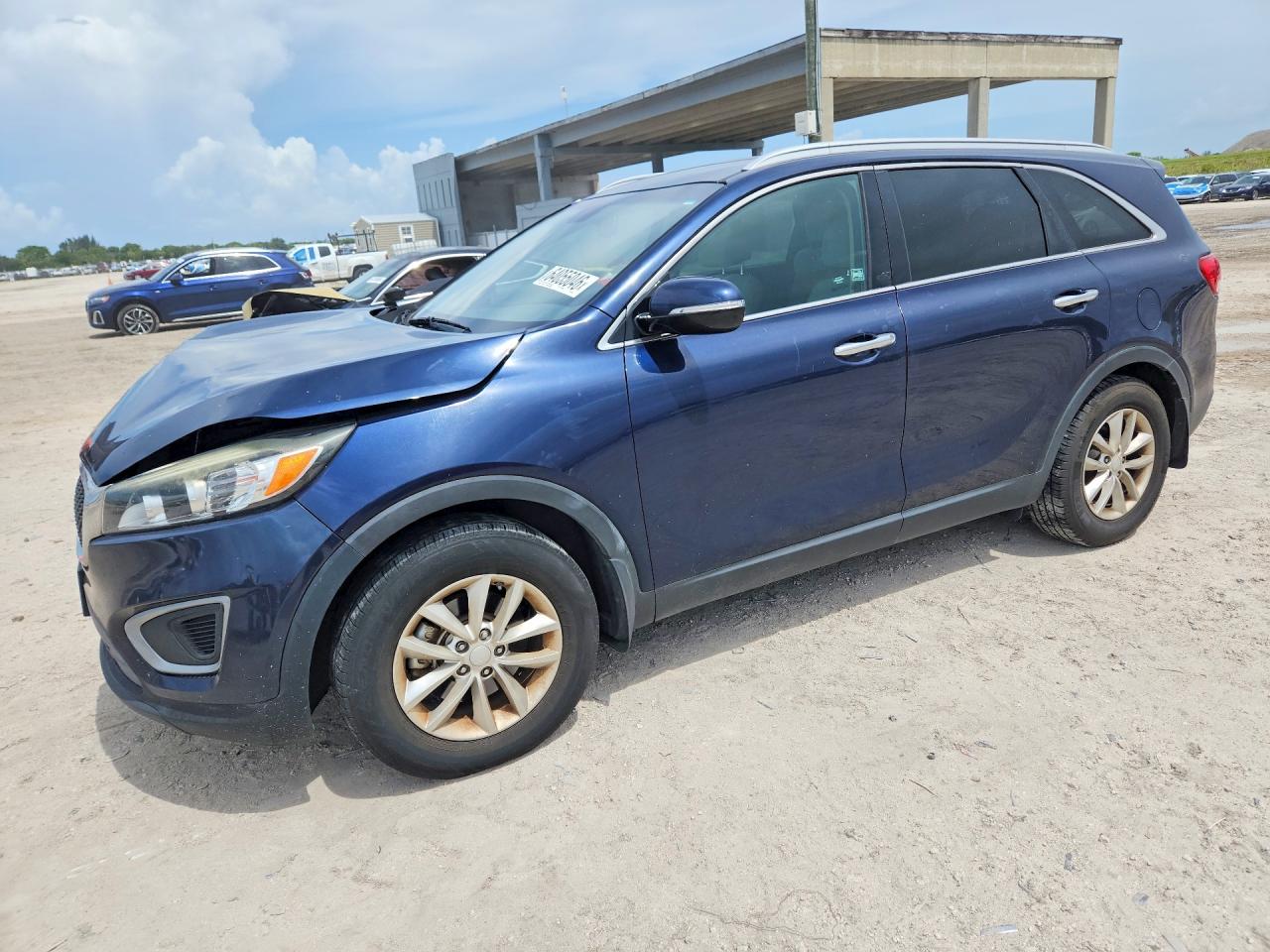 2017 KIA SORENTO LX