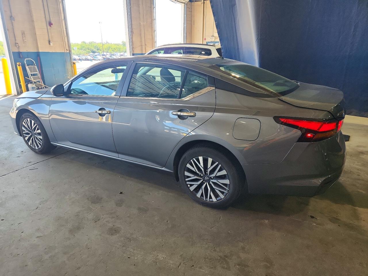 2025 NISSAN ALTIMA SV — снимка 2