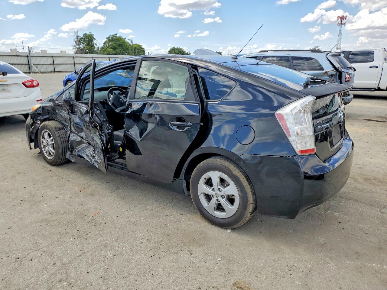 2015 TOYOTA PRIUS TWO — снимка 2