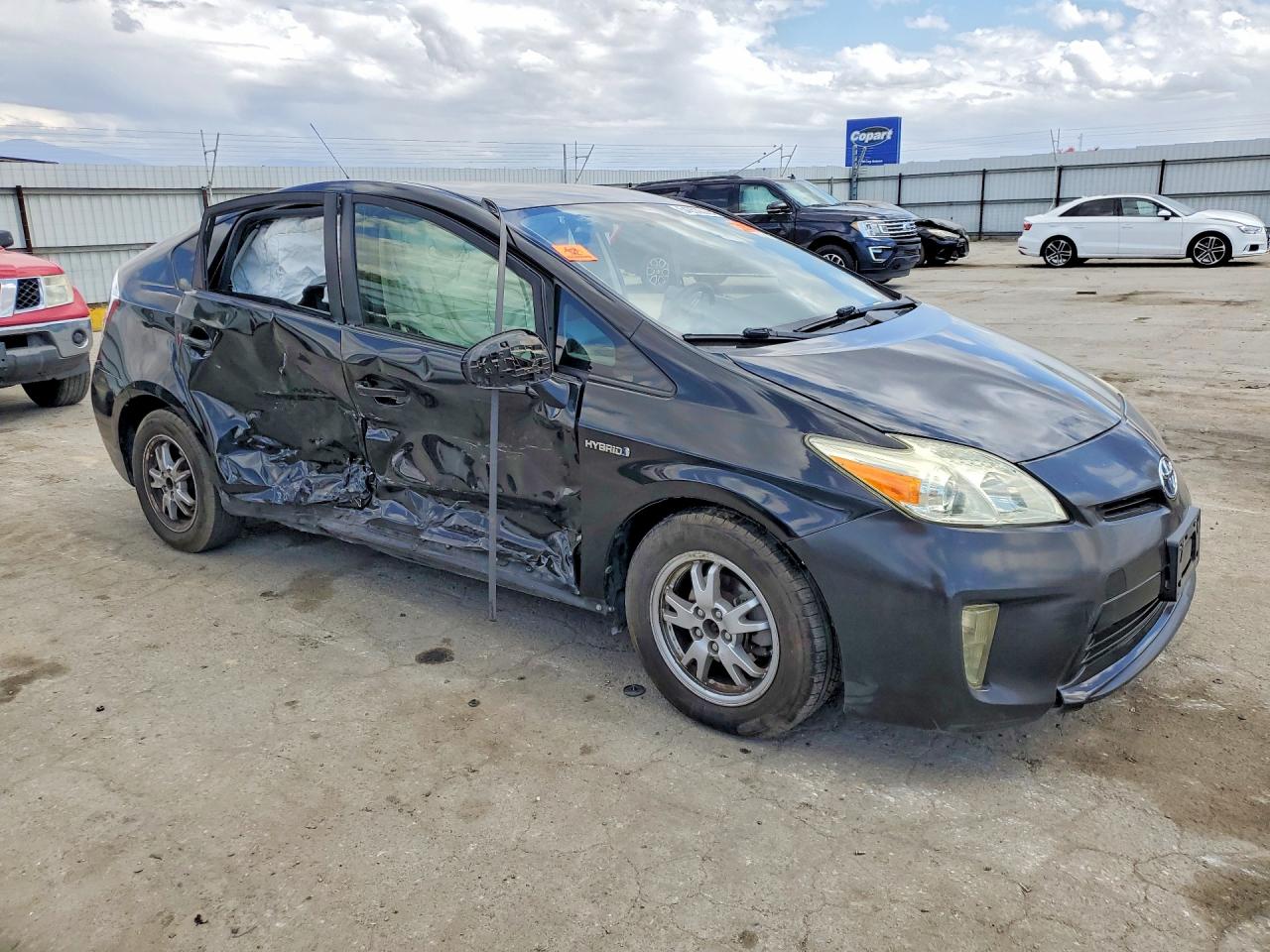 2015 TOYOTA PRIUS TWO — снимка 4