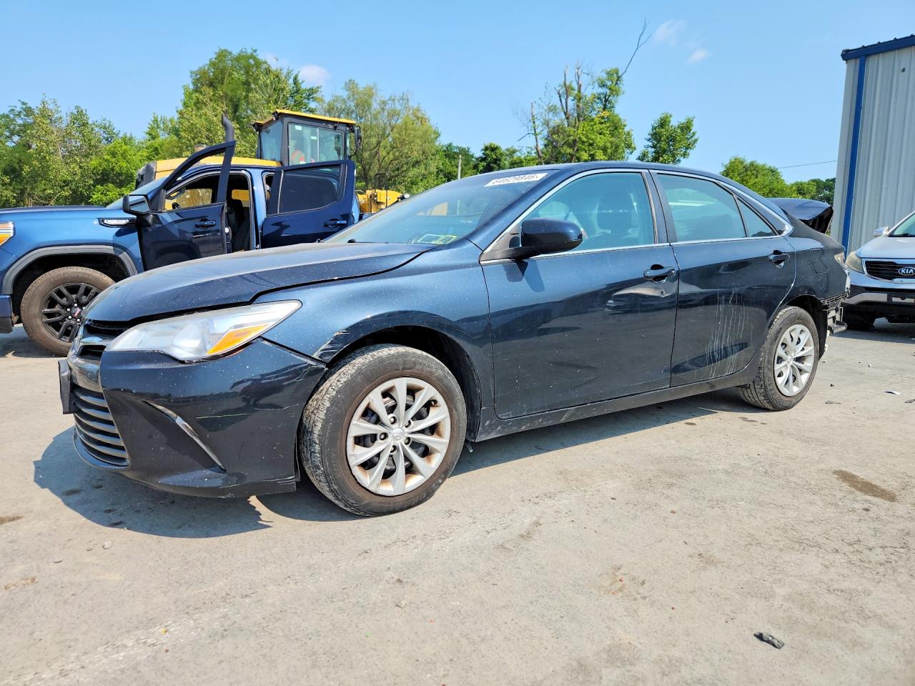 2017 TOYOTA CAMRY LE
