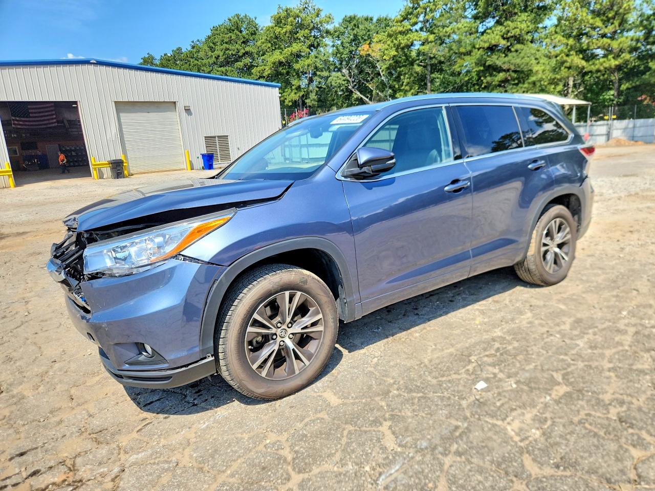 2016 TOYOTA HIGHLANDER XLE