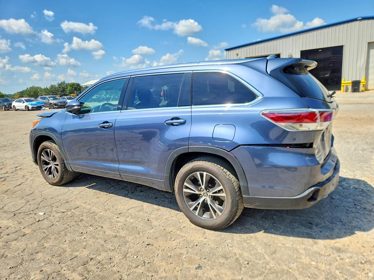 2016 TOYOTA HIGHLANDER XLE — снимка 2