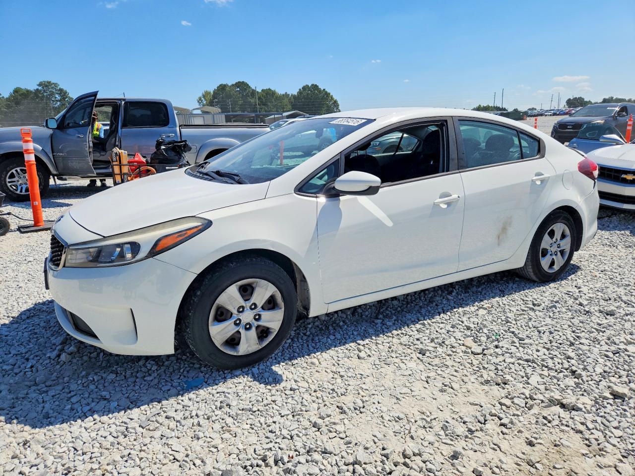 2017 KIA FORTE LX