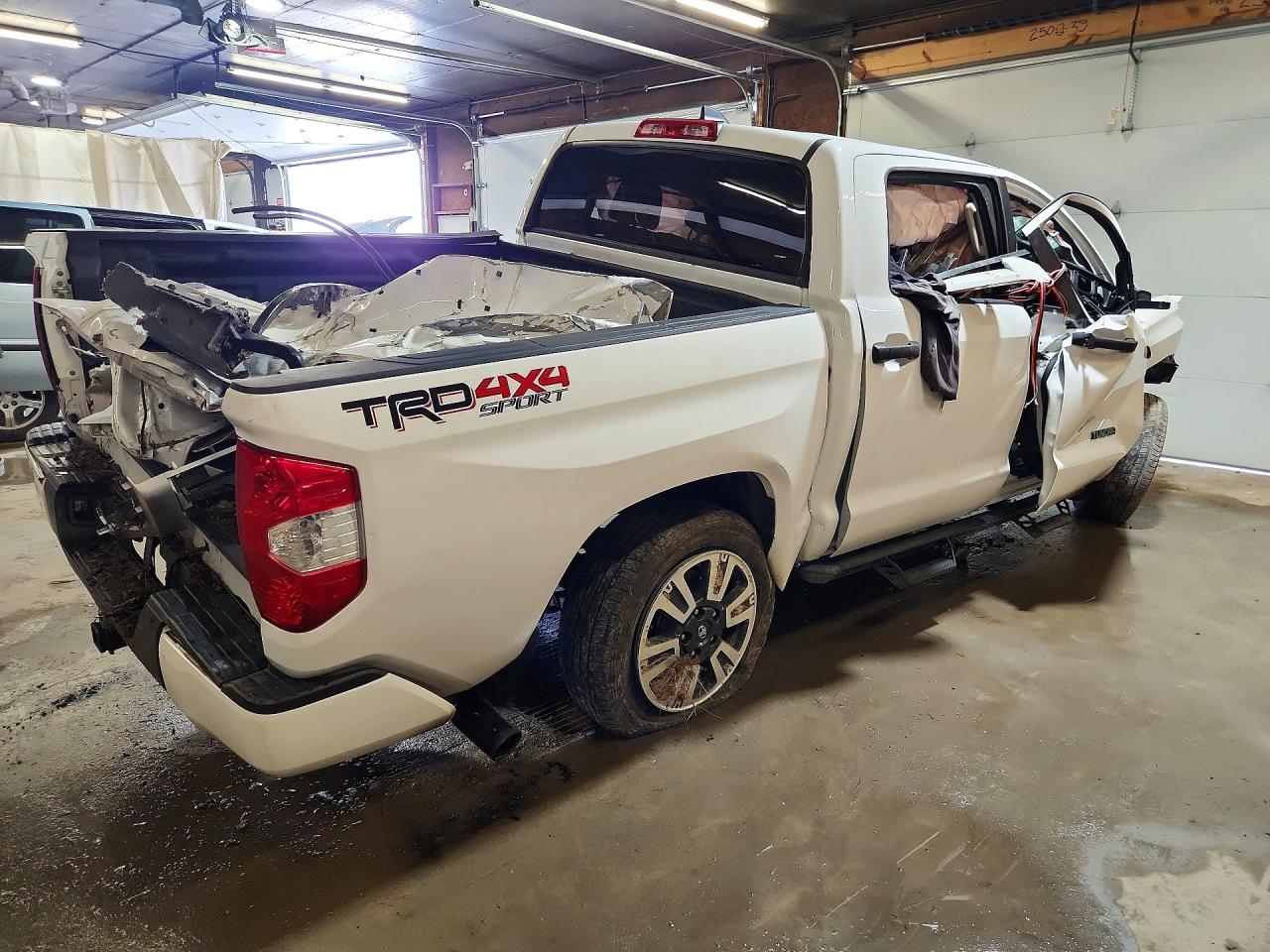 2020 TOYOTA TUNDRA SR5 — снимка 3