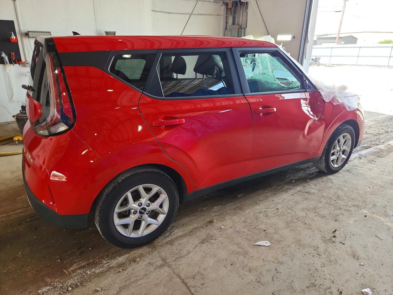 2025 KIA SOUL LX — снимка 3