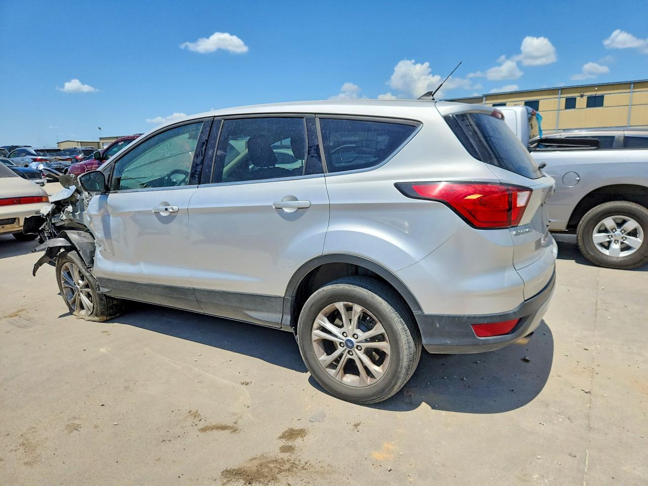 2019 FORD ESCAPE SE — снимка 2