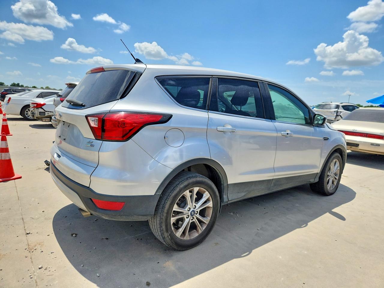2019 FORD ESCAPE SE — снимка 3
