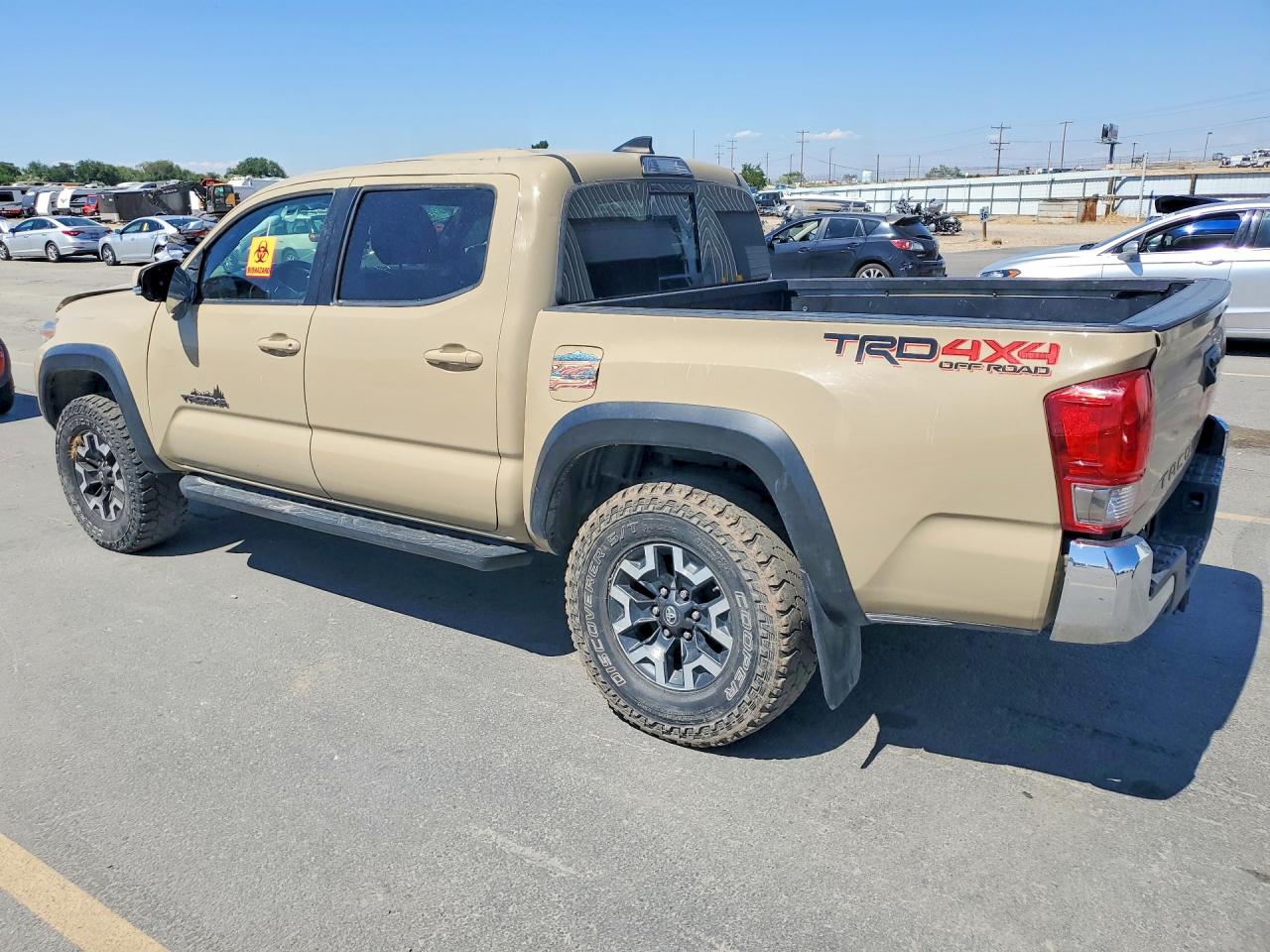 2017 TOYOTA TACOMA SR V6 — снимка 2