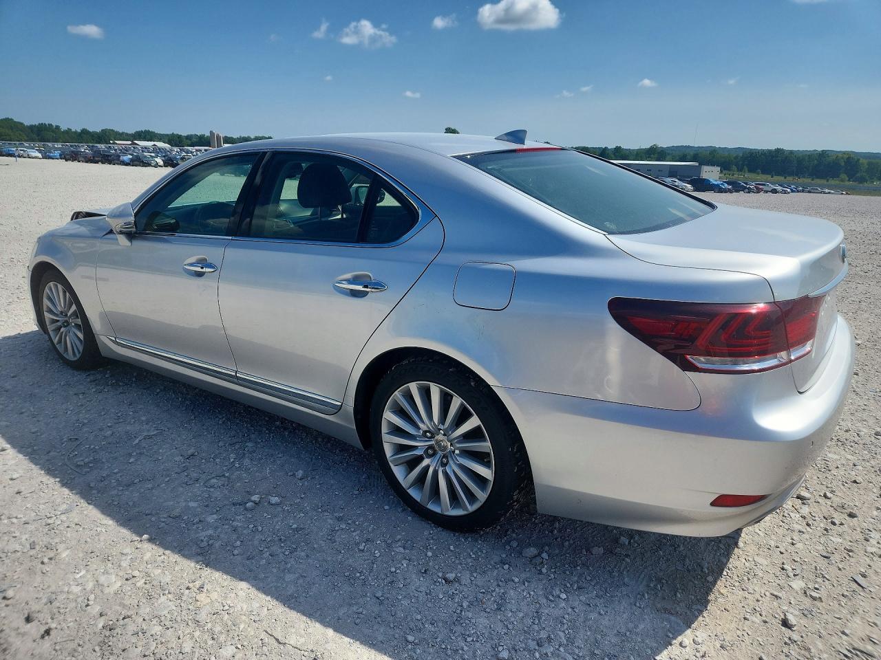 2014 LEXUS LS 460 — снимка 2