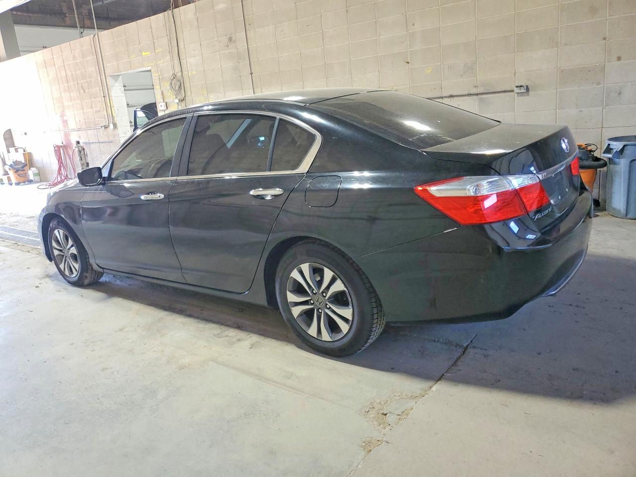 2015 HONDA ACCORD LX — снимка 2