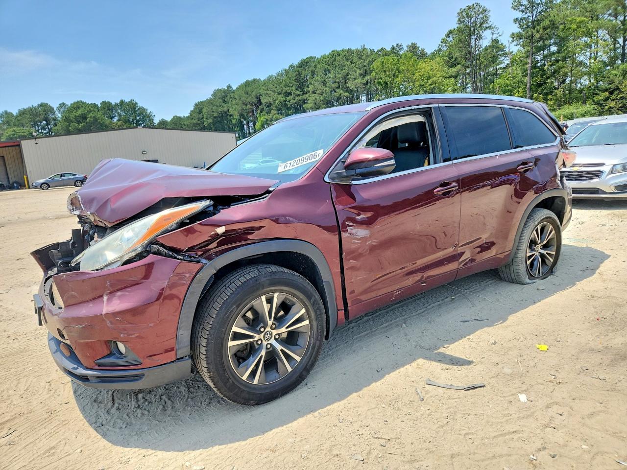 2016 TOYOTA HIGHLANDER XLE