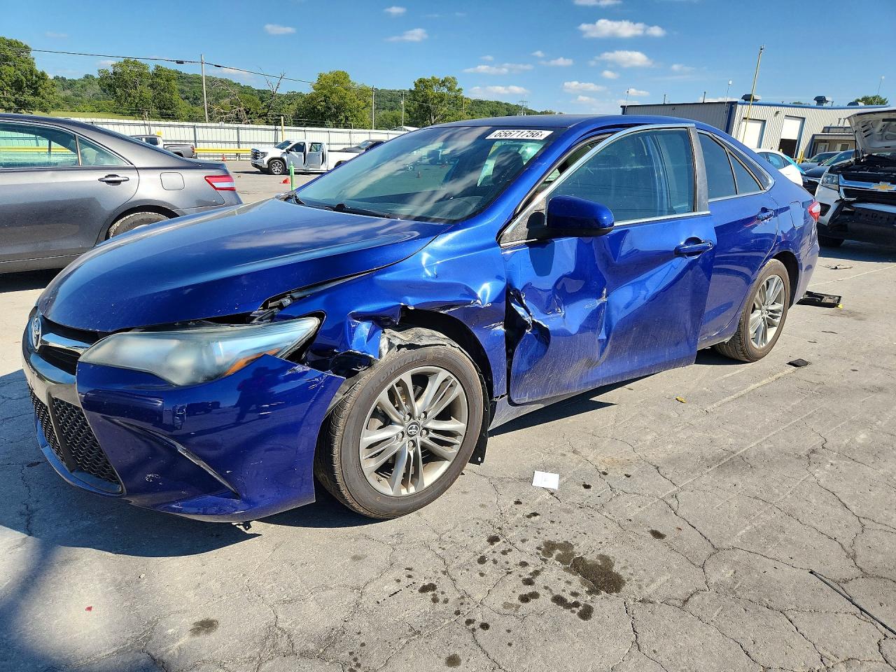 2016 TOYOTA CAMRY SE