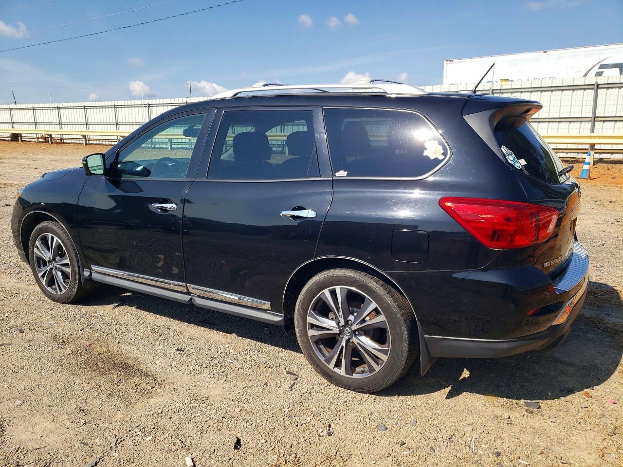 2017 NISSAN PATHFINDER PLATINUM — снимка 2