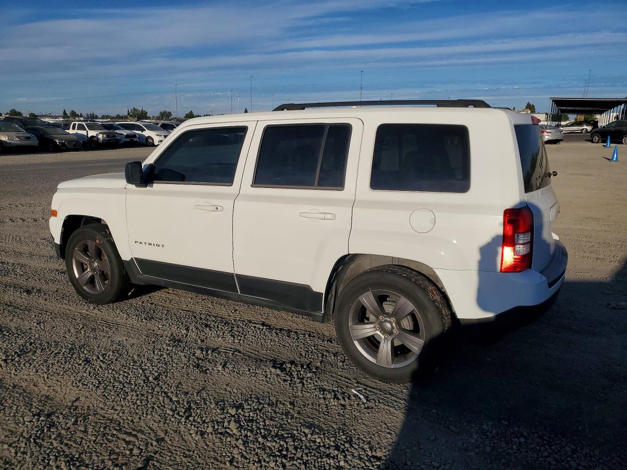 2015 JEEP PATRIOT LATITUDE — снимка 2