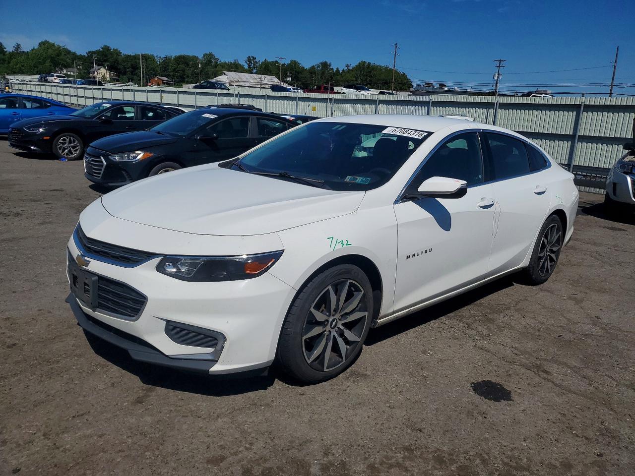 2017 CHEVROLET MALIBU LT