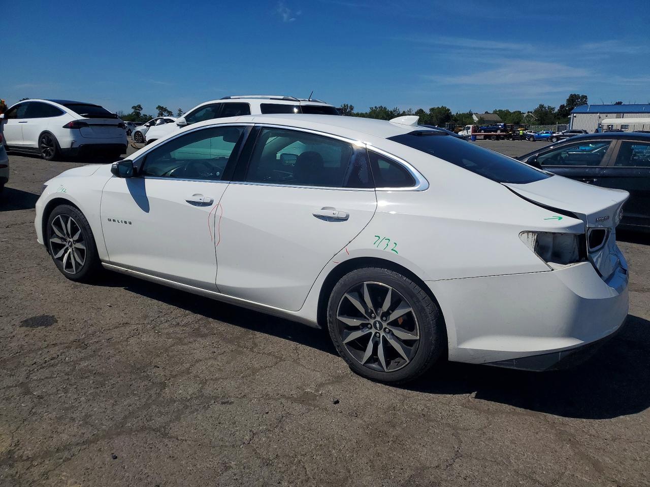 2017 CHEVROLET MALIBU LT — снимка 2