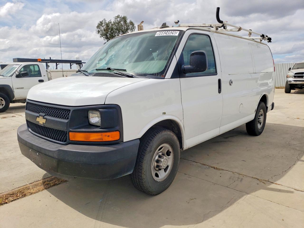 2016 CHEVROLET EXPRESS
