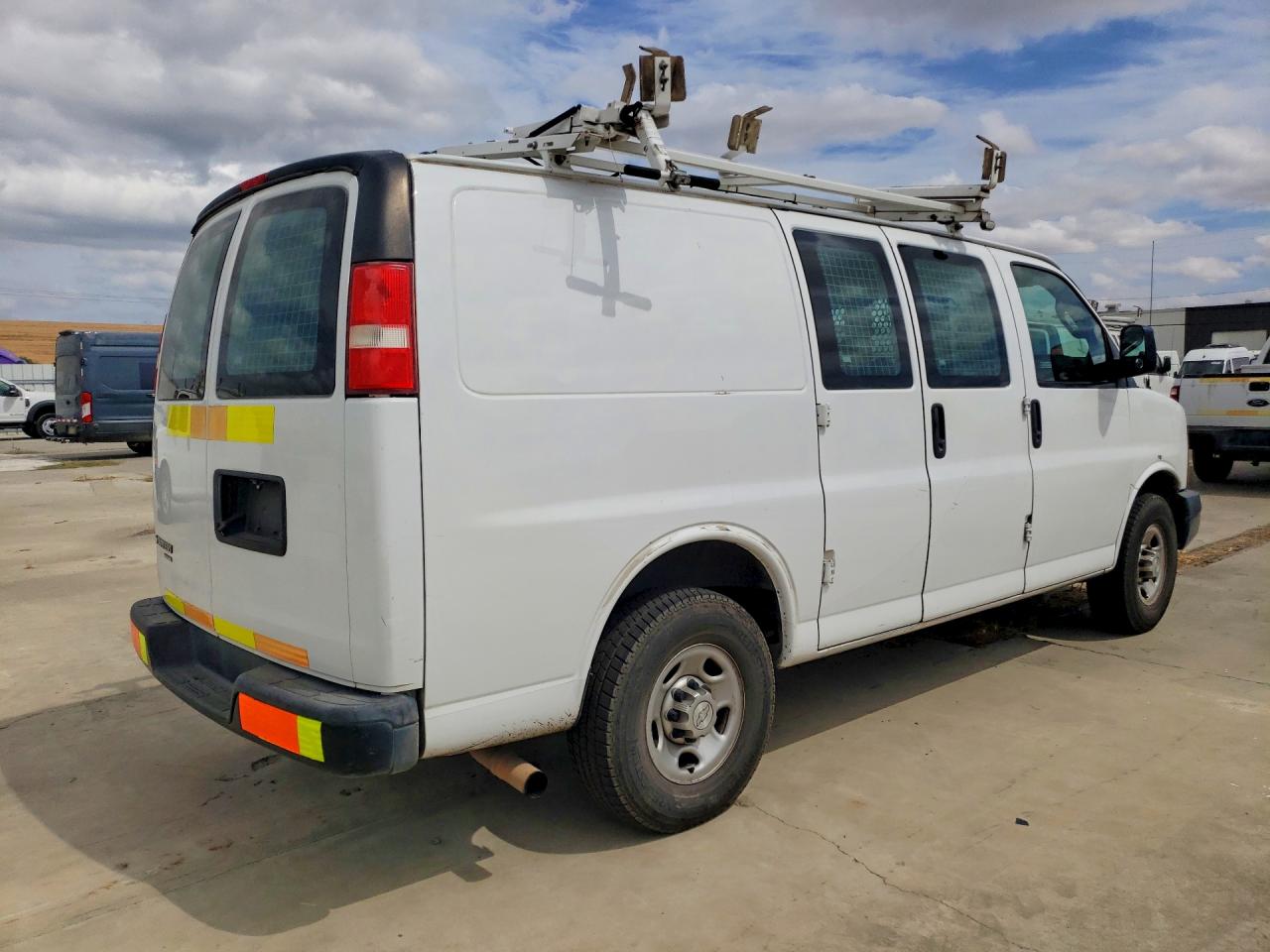 2016 CHEVROLET EXPRESS — снимка 3