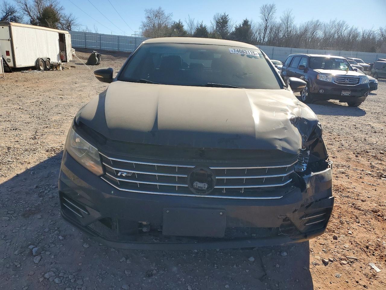 2017 VOLKSWAGEN PASSAT R-LINE — снимка 5