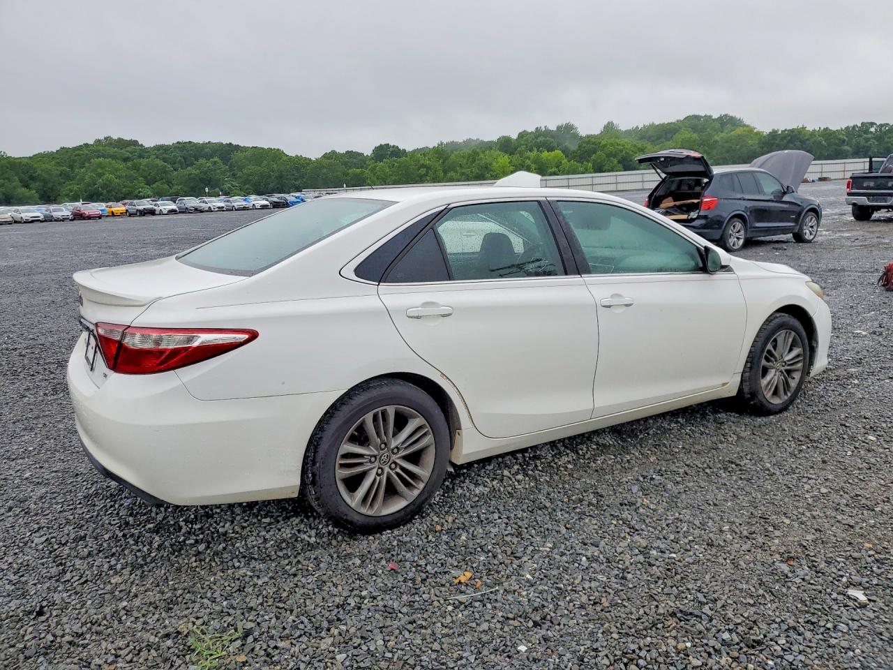 2015 TOYOTA CAMRY SE — снимка 3