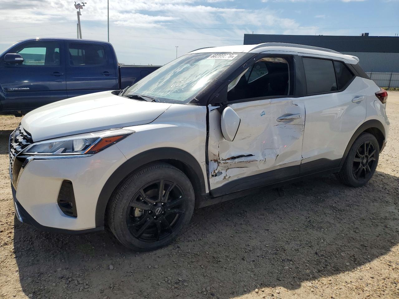 2022 NISSAN KICKS SV