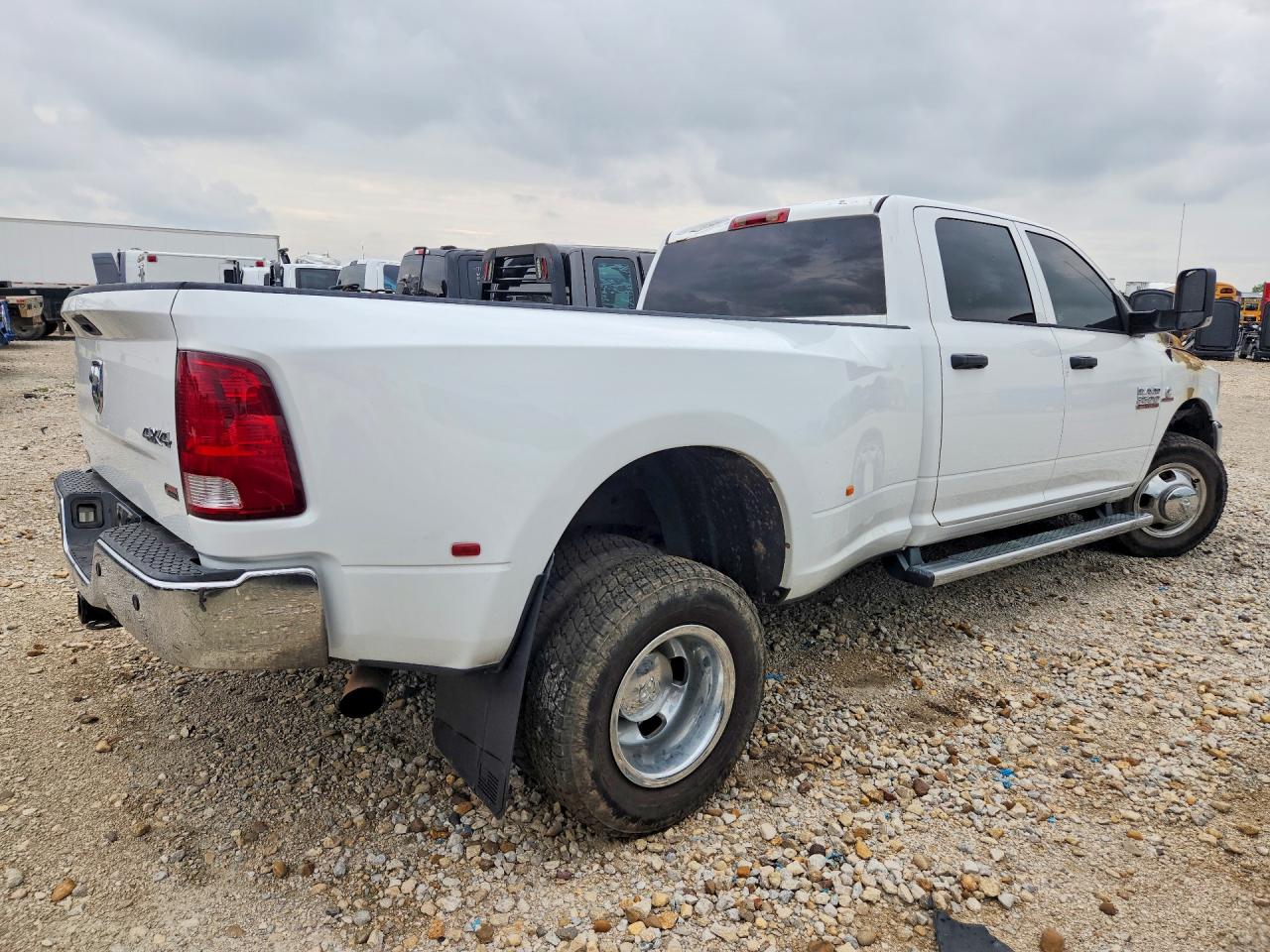 2018 RAM 3500 ST — снимка 3