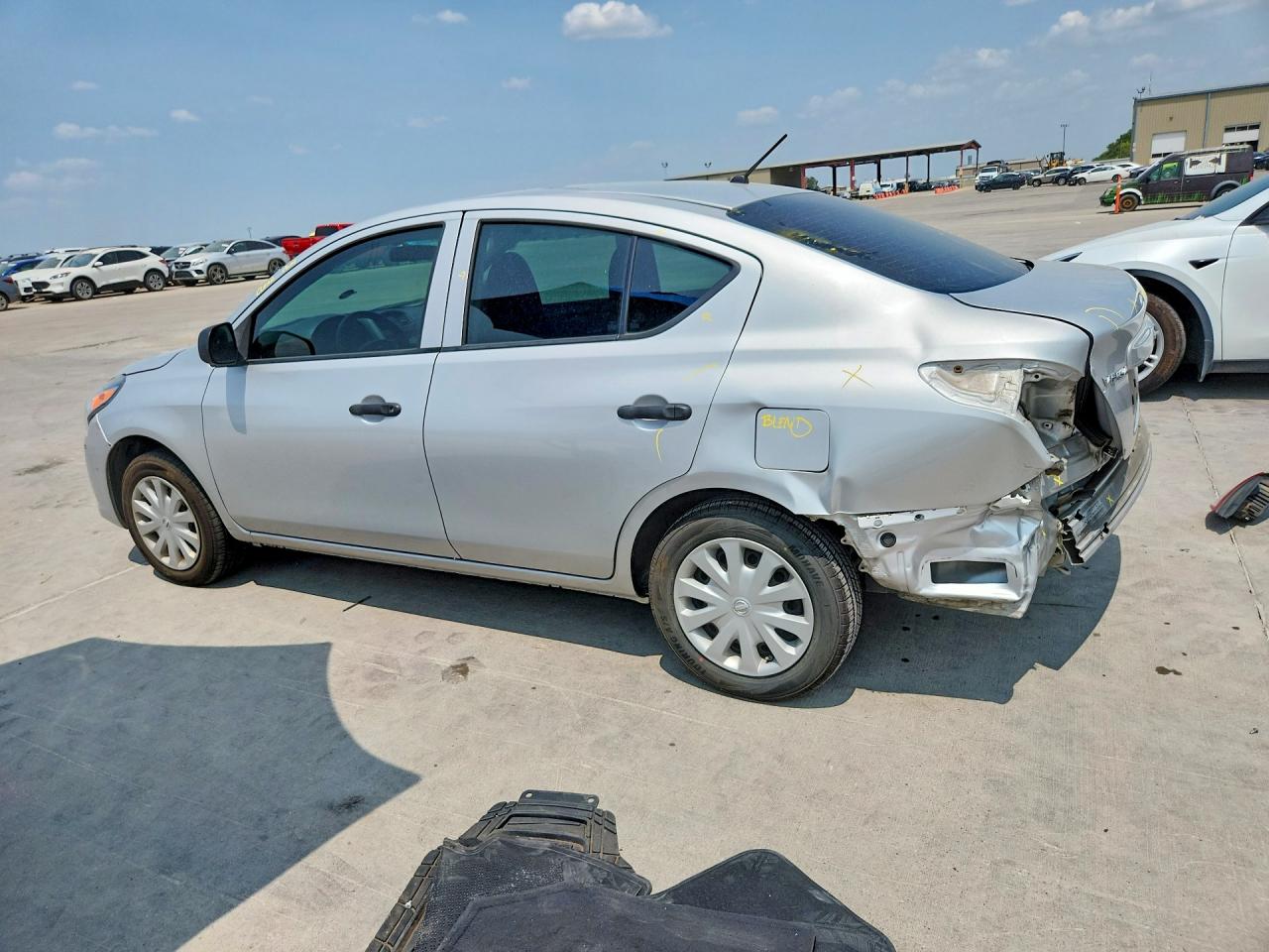2015 NISSAN VERSA 1.6 S — снимка 2
