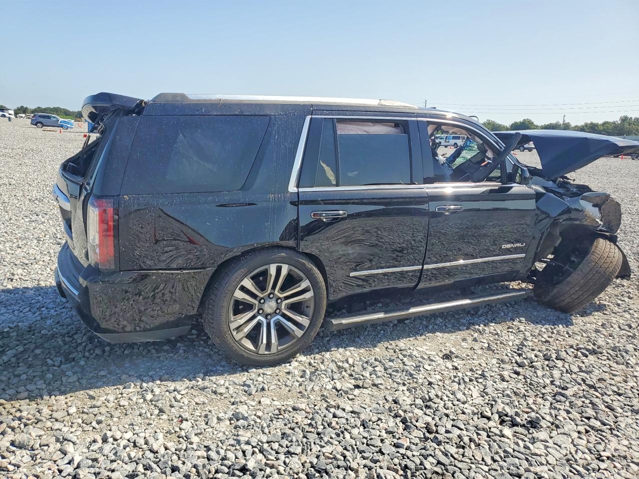 2020 GMC YUKON DENALI — снимка 3