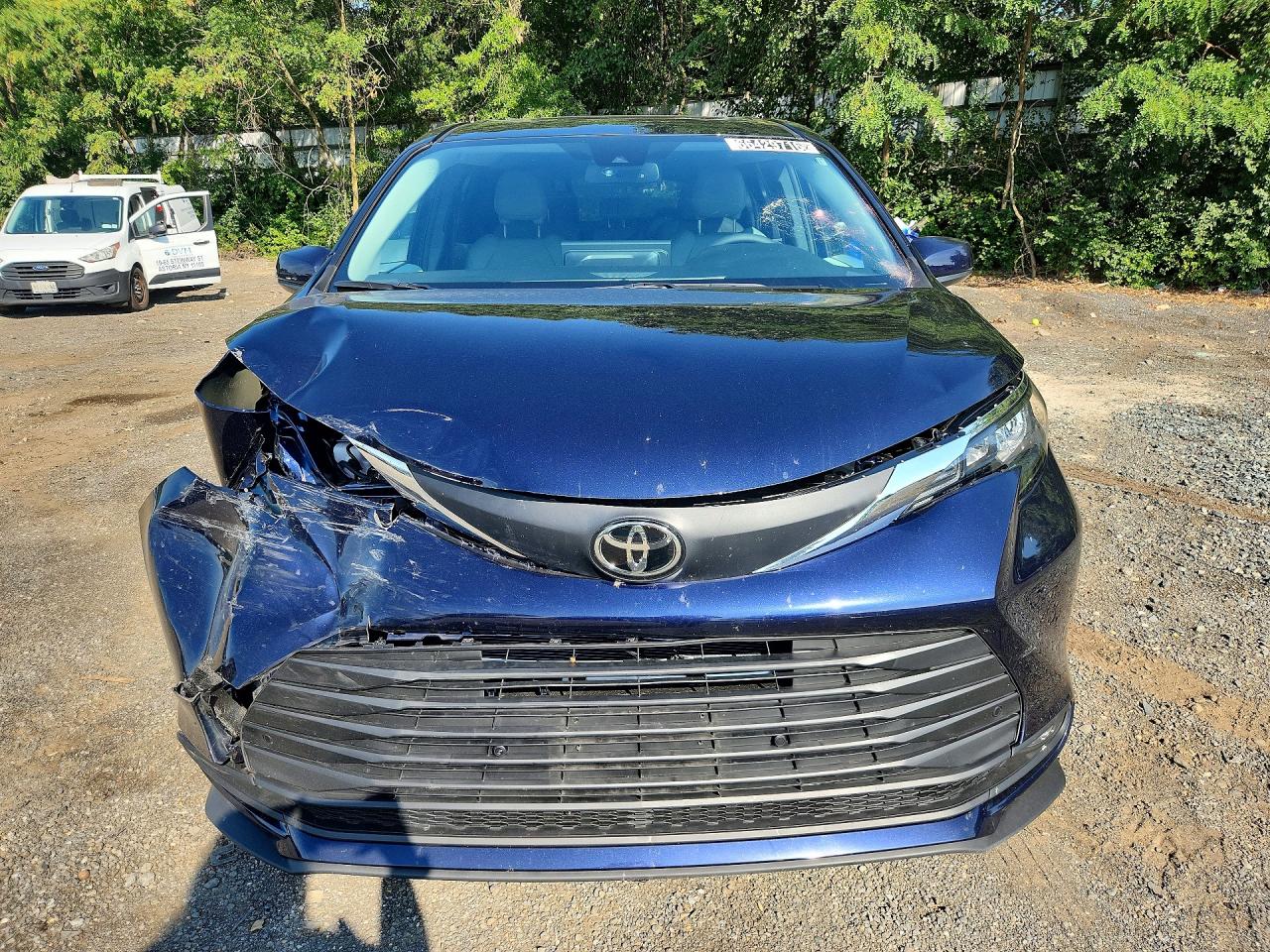 2026 TOYOTA SIENNA XLE 8-PASSENGER — снимка 5