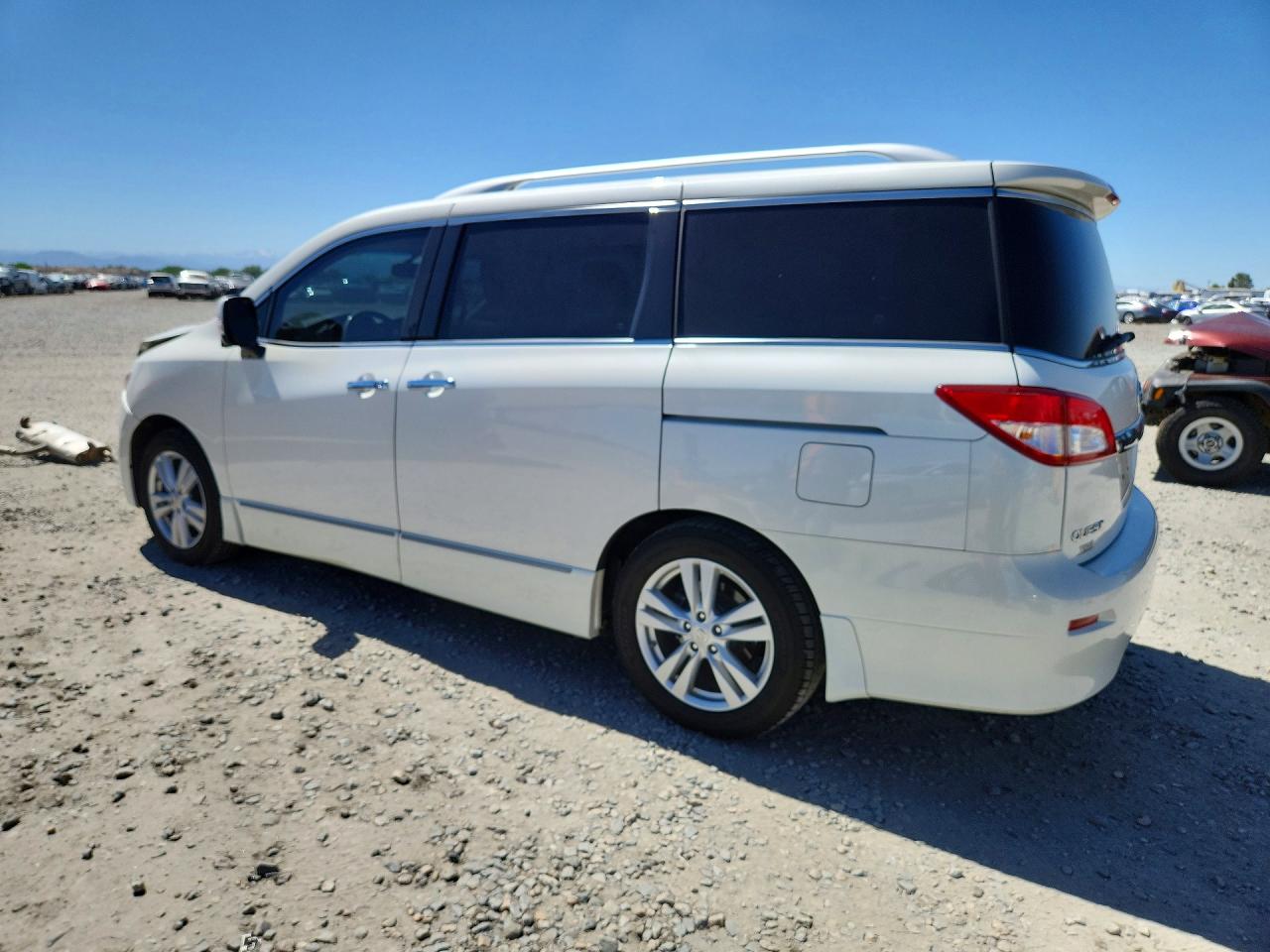 2015 NISSAN QUEST 3.5 PLATINUM — снимка 2