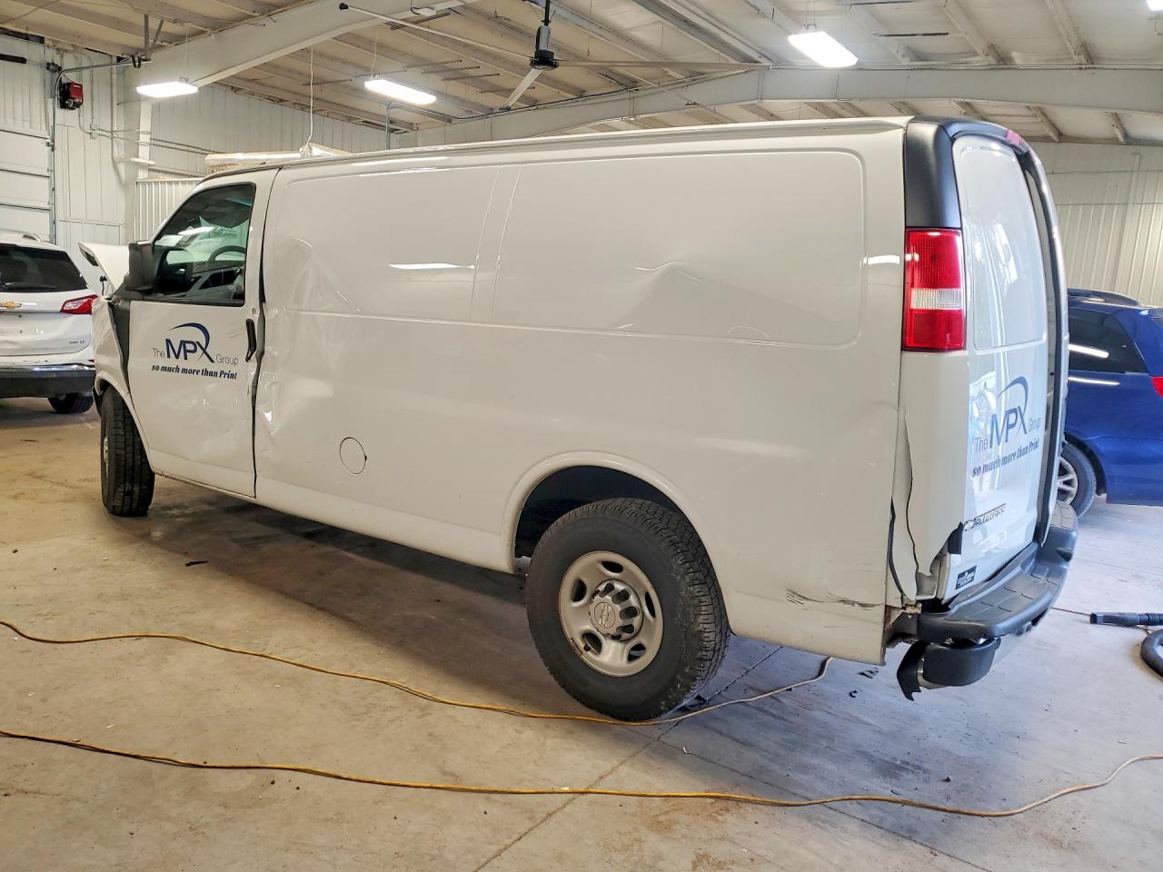 2019 CHEVROLET EXPRESS 2500 — снимка 2