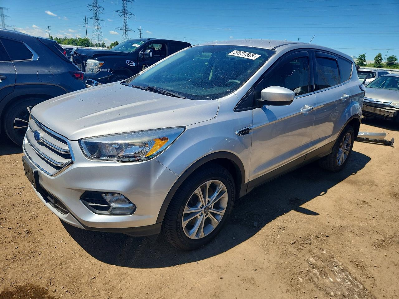 2017 FORD ESCAPE SE