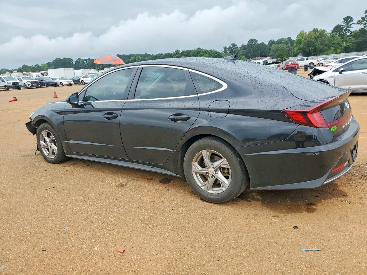 2021 HYUNDAI SONATA SE — снимка 2