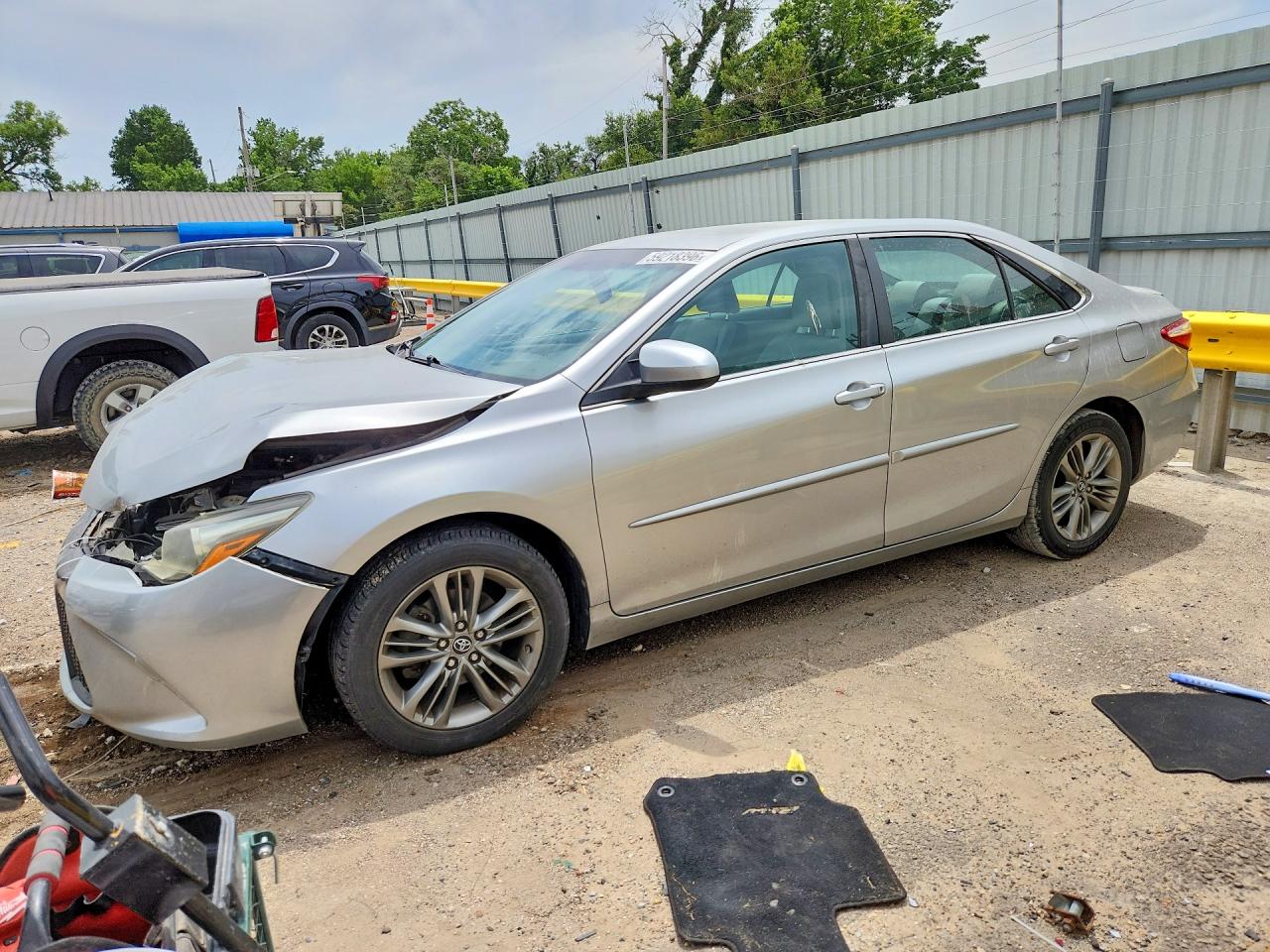 2017 TOYOTA CAMRY SE