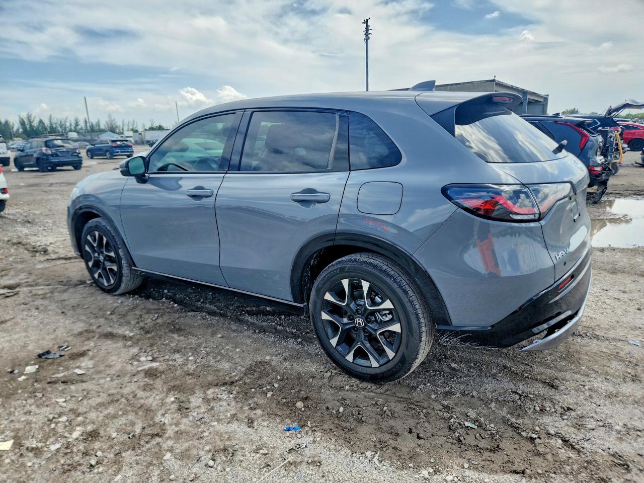 2027 HONDA HR-V EXL — снимка 2