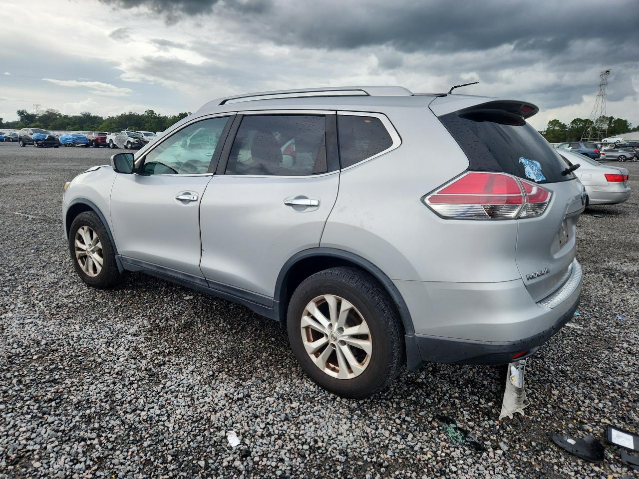 2015 NISSAN ROGUE SV — снимка 2