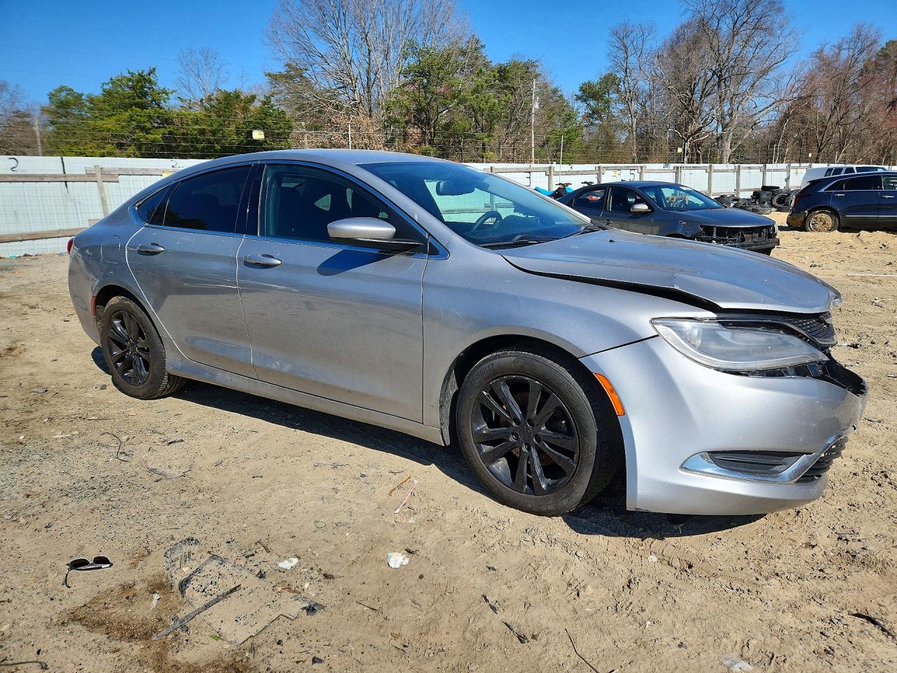2016 CHRYSLER 200 LIMITED — снимка 4