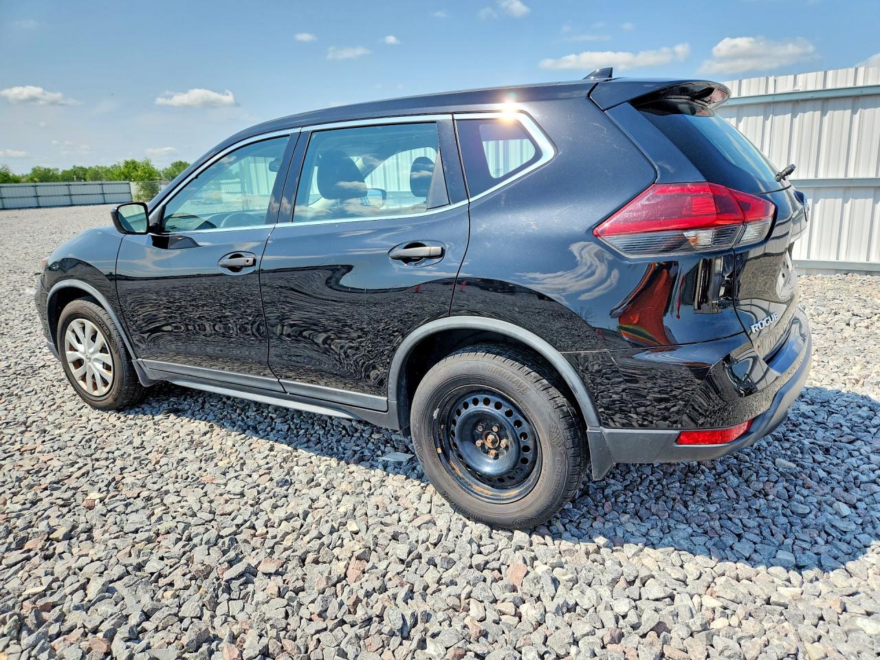 2019 NISSAN ROGUE S — снимка 2