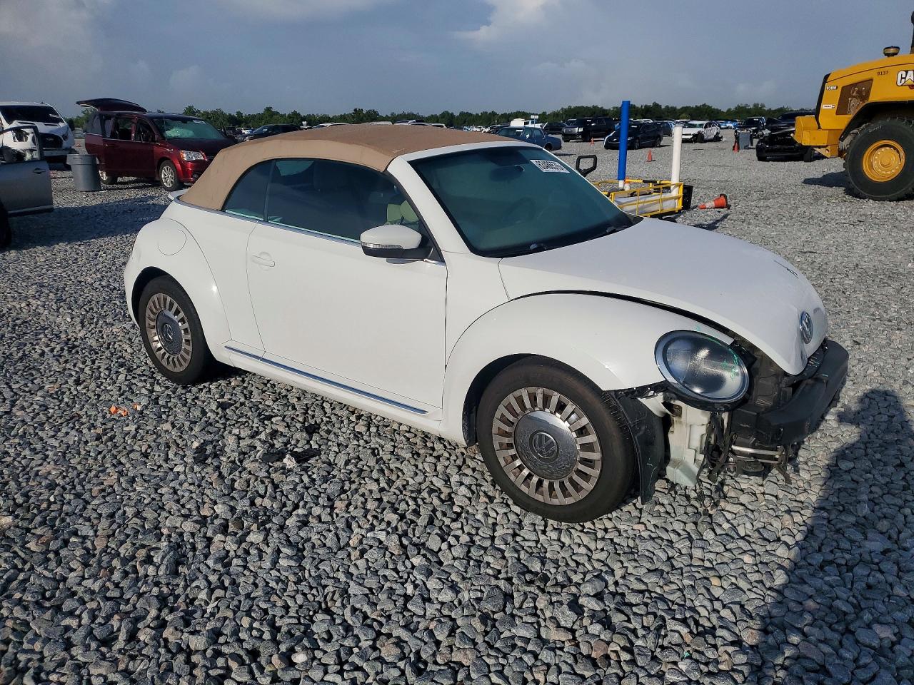 2015 VOLKSWAGEN BEETLE 1.8T — снимка 4