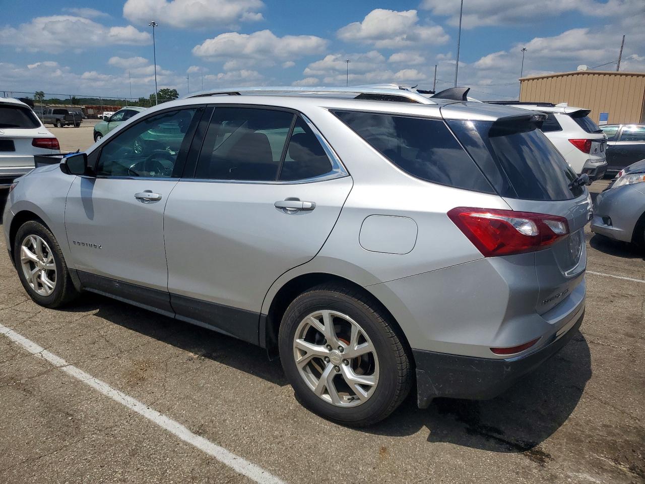 2020 CHEVROLET EQUINOX LT — снимка 2