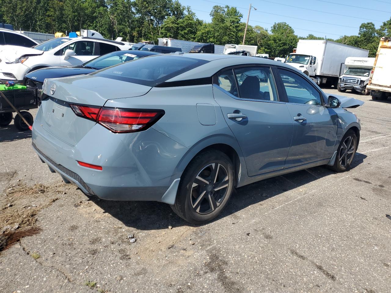 2025 NISSAN SENTRA SV — снимка 3