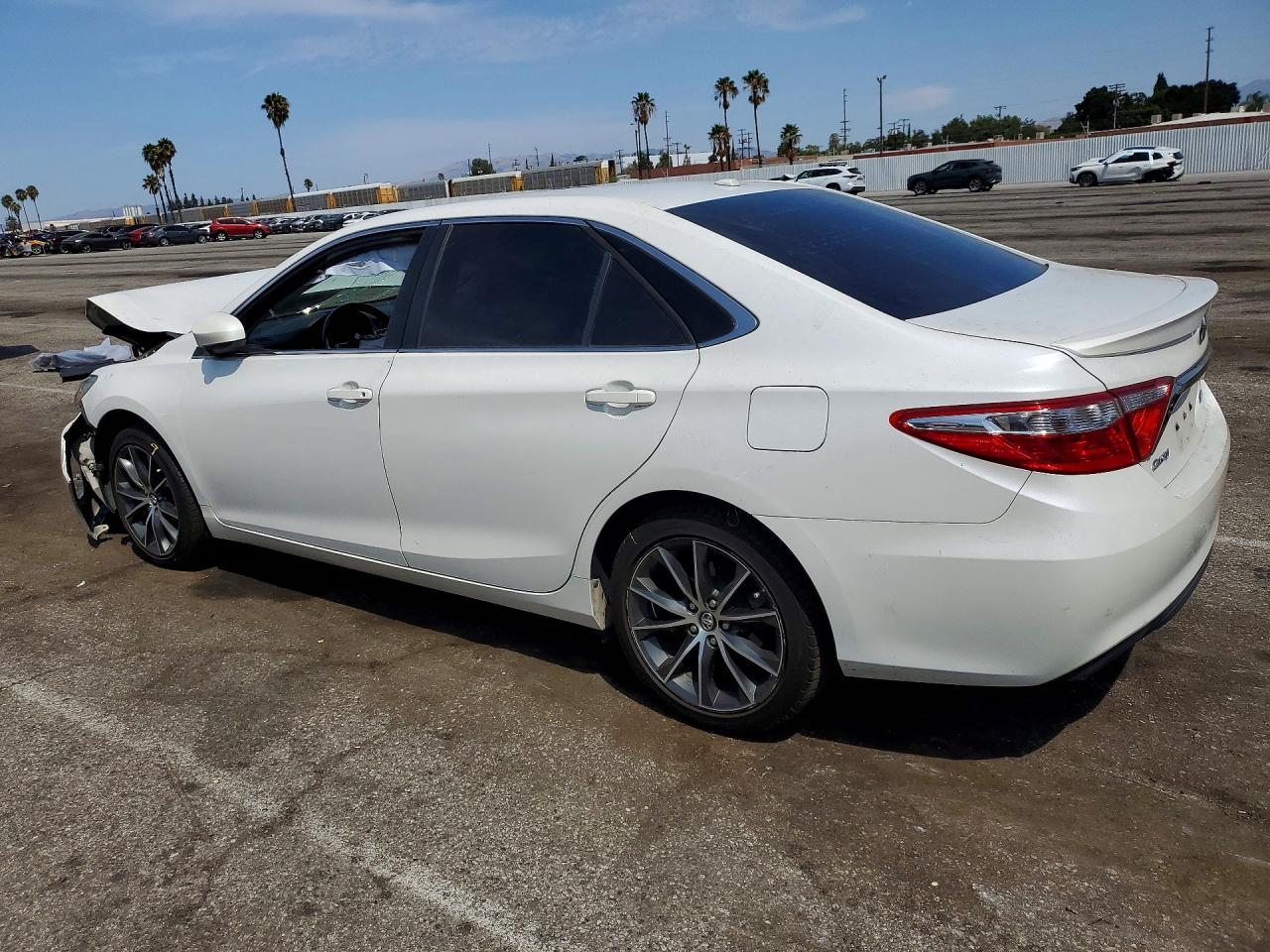 2017 TOYOTA CAMRY XSE — снимка 2