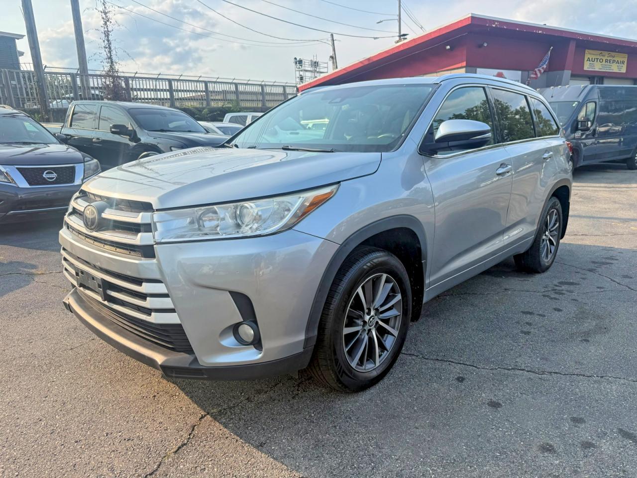 2017 TOYOTA HIGHLANDER XLE