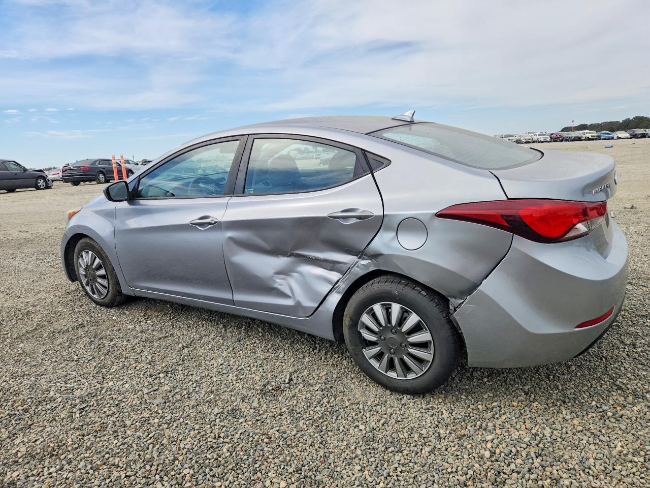 2016 HYUNDAI ELANTRA SE — снимка 2