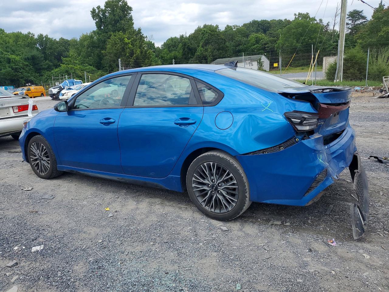 2023 KIA FORTE GT LINE — снимка 2