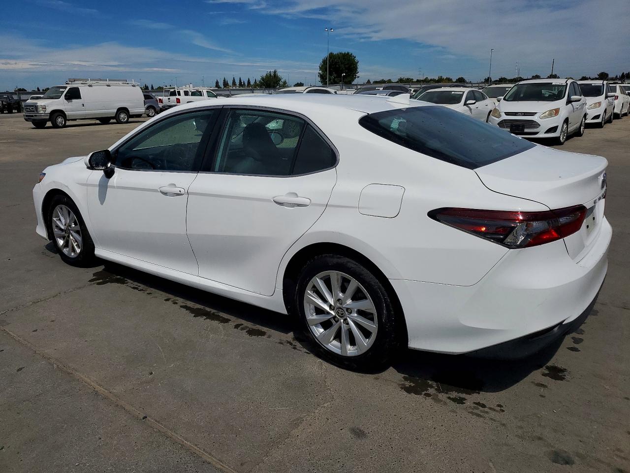 2023 TOYOTA CAMRY LE — снимка 2