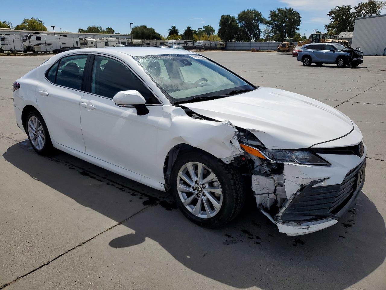 2023 TOYOTA CAMRY LE — снимка 4