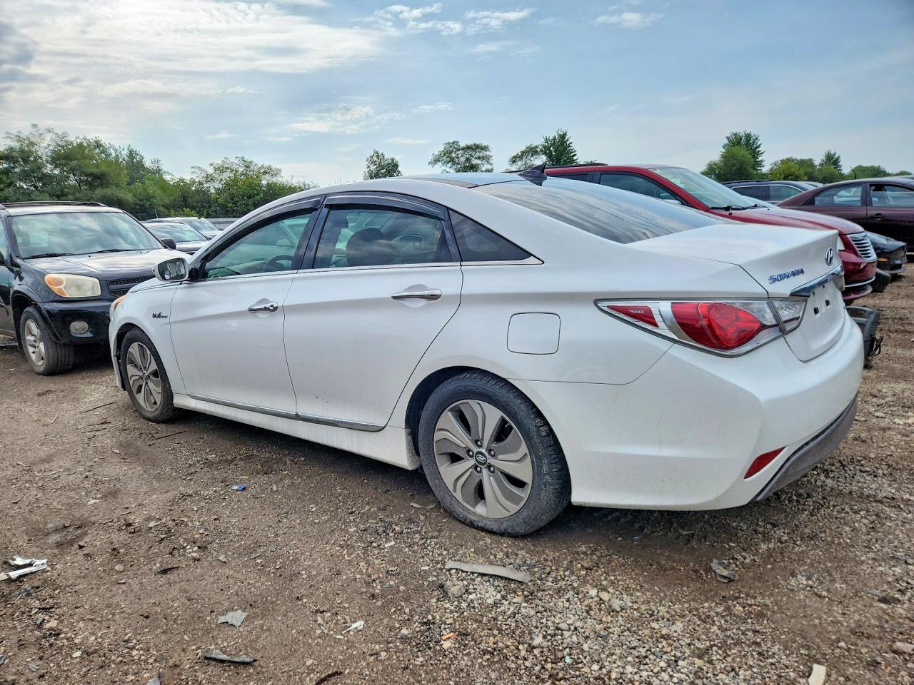 2015 HYUNDAI SONATA HYBRID LIMITED — снимка 2