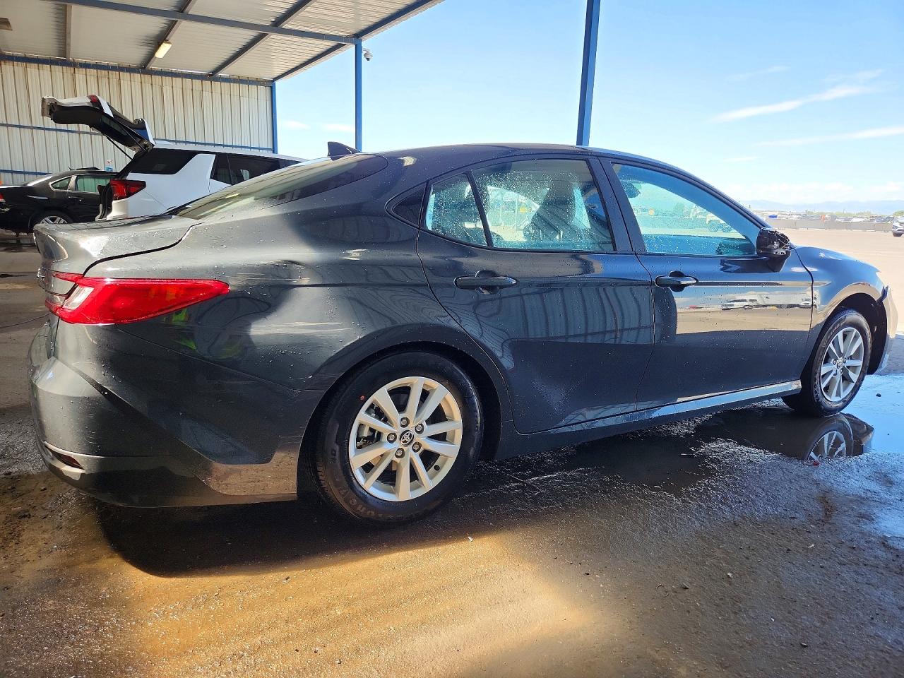 2026 TOYOTA CAMRY LE — снимка 3